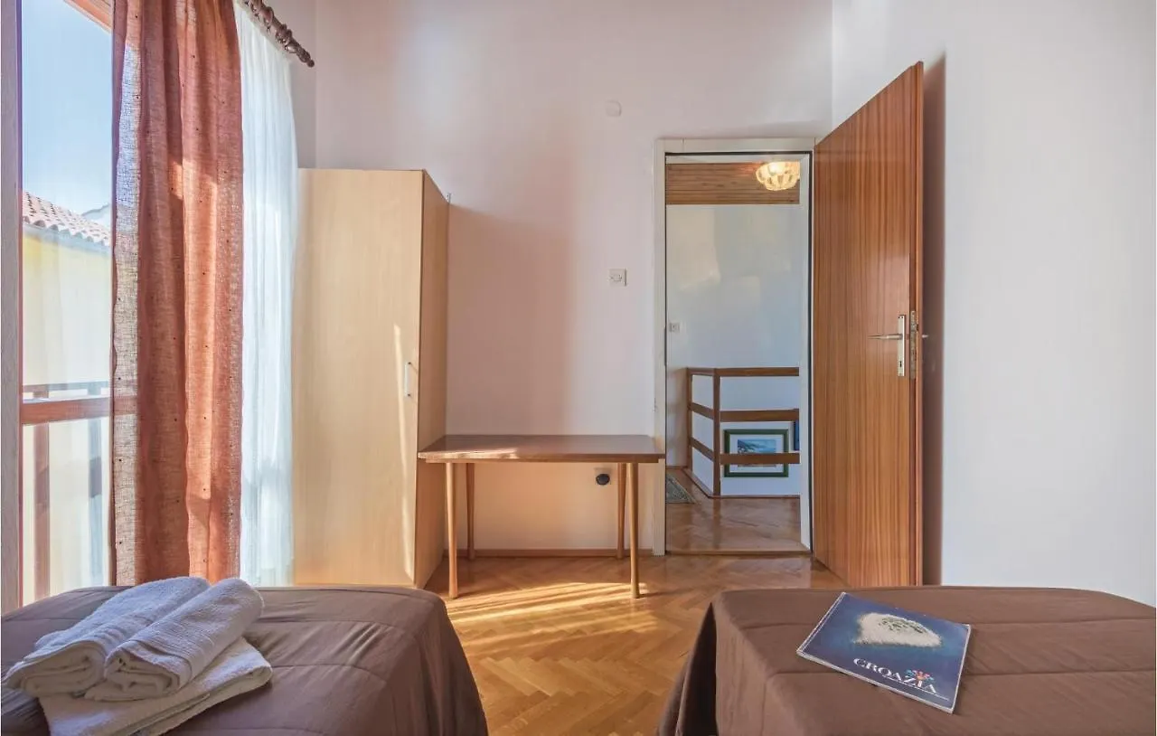 Holiday home 3 Bedroom Beautiful Home In Pula Croatia