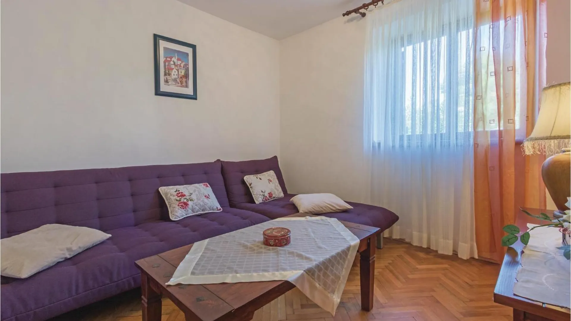 Holiday home 3 Bedroom Beautiful Home In Pula